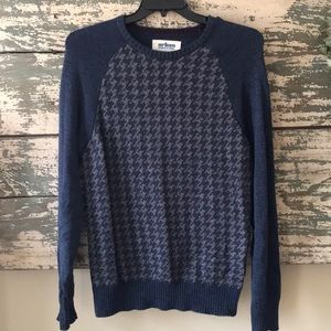 Navy blue & purple patterned sweater